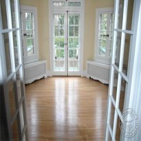 Beautiful Oak flooring.