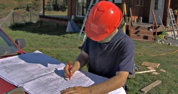 Choosing the right contractor can make or break the entire deck building process. 